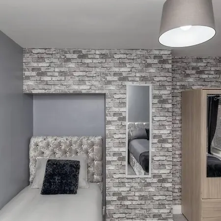 Appartement Town Centre Town House Free Wifi And Free On Street Parking