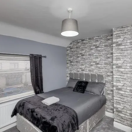 Town Centre Town House Free Wifi And Free On Street Parking 公寓 米德尔斯伯勒