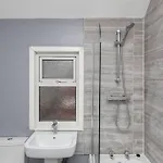 Lejlighed Town Centre Town House Free Wifi And Free On Street Parking Middlesbrough