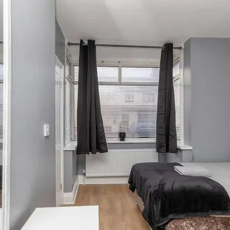 Apartamento Town Centre Town House Free Wifi And Free On Street Parking