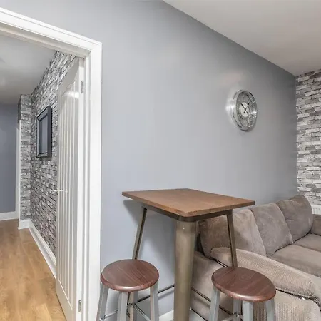 Apartamento Town Centre Town House Free Wifi And Free On Street Parking
